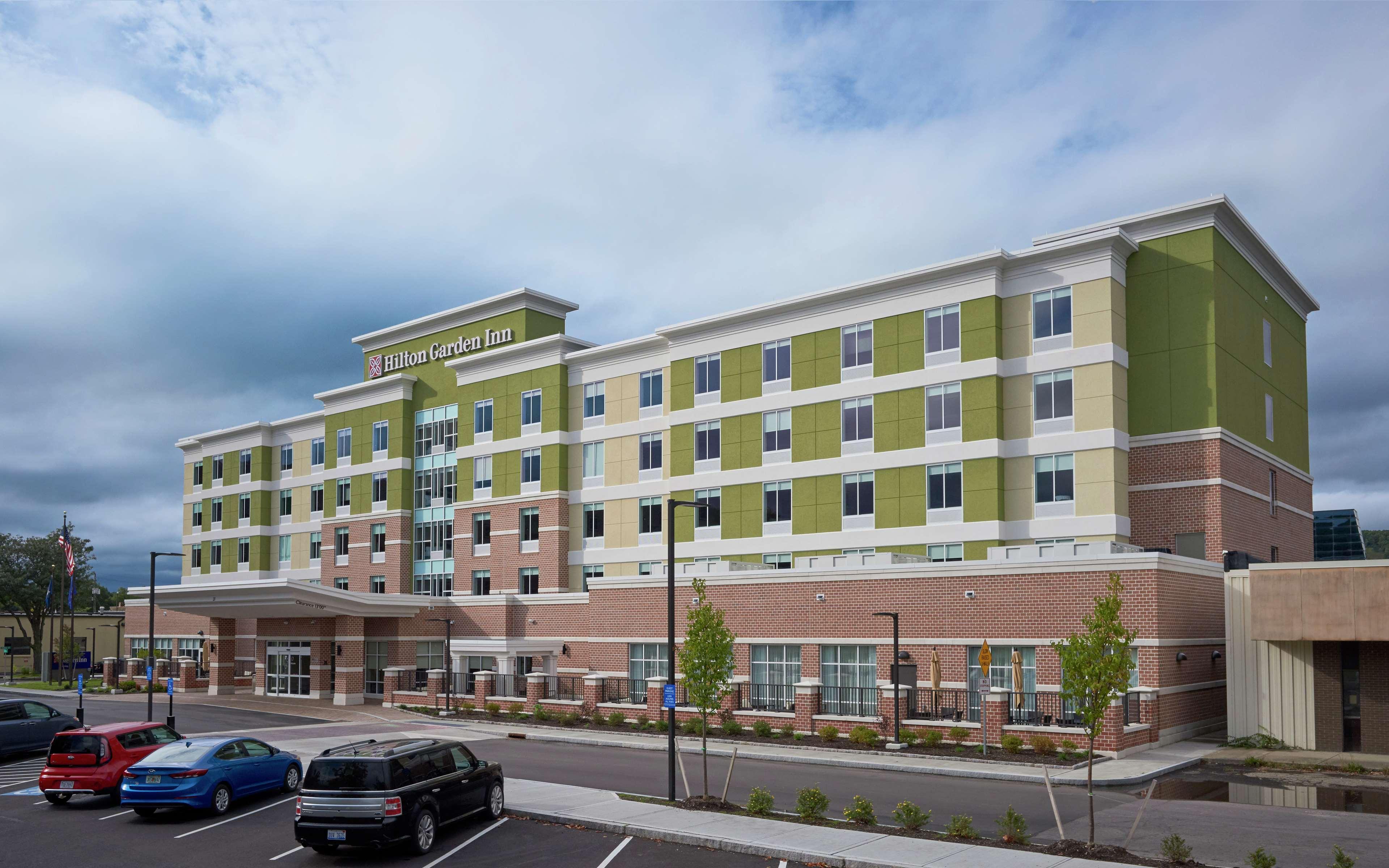 Hilton Garden Inn Corning Downtown Extérieur photo