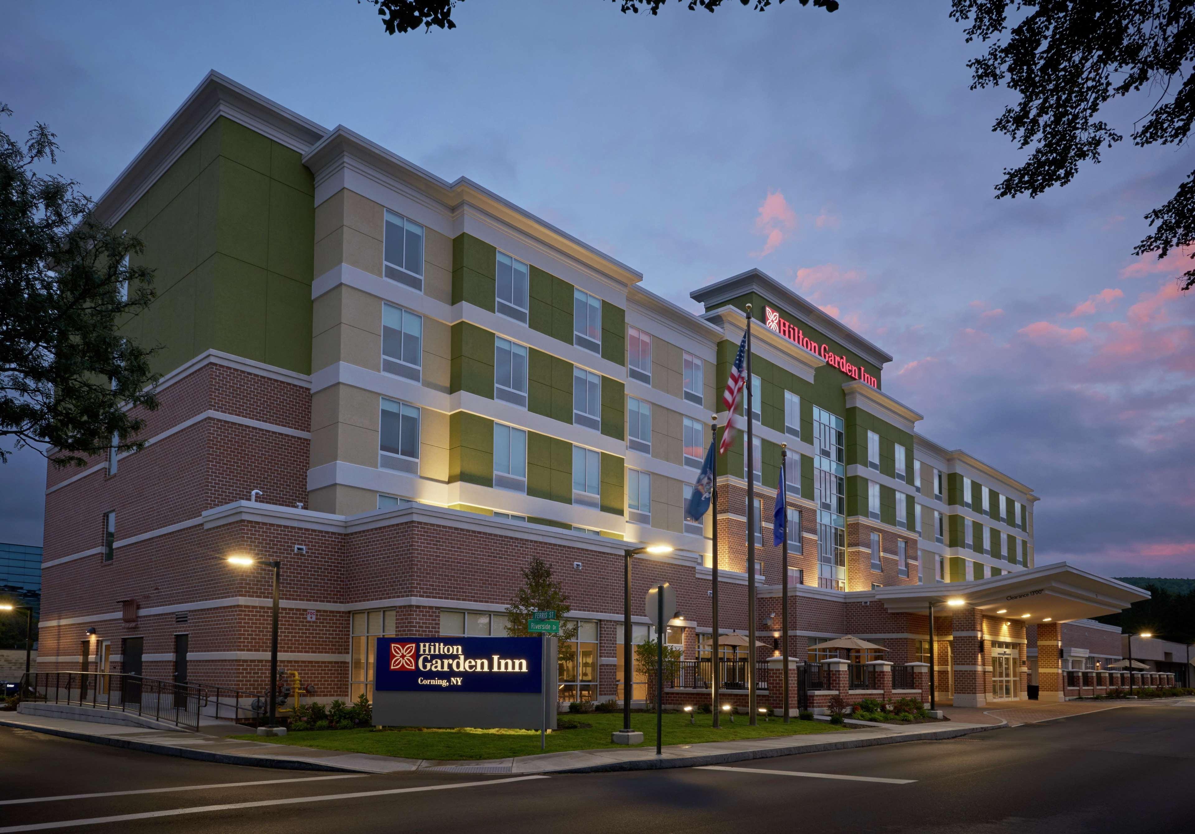 Hilton Garden Inn Corning Downtown Extérieur photo