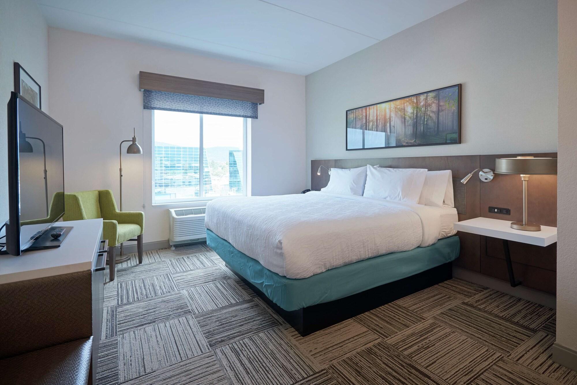 Hilton Garden Inn Corning Downtown Extérieur photo